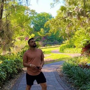 Meet your Posher, Nadim